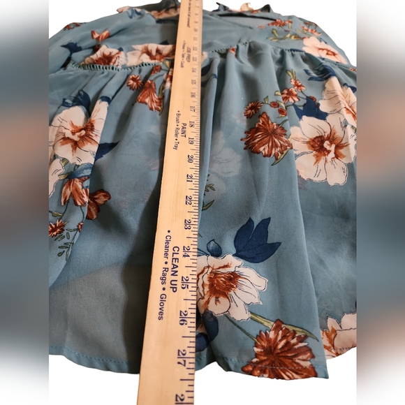 NWT BOHO Crescent Blue Floral Pullover Top Bell sleeves scalloped sheer med - Picture 11 of 11